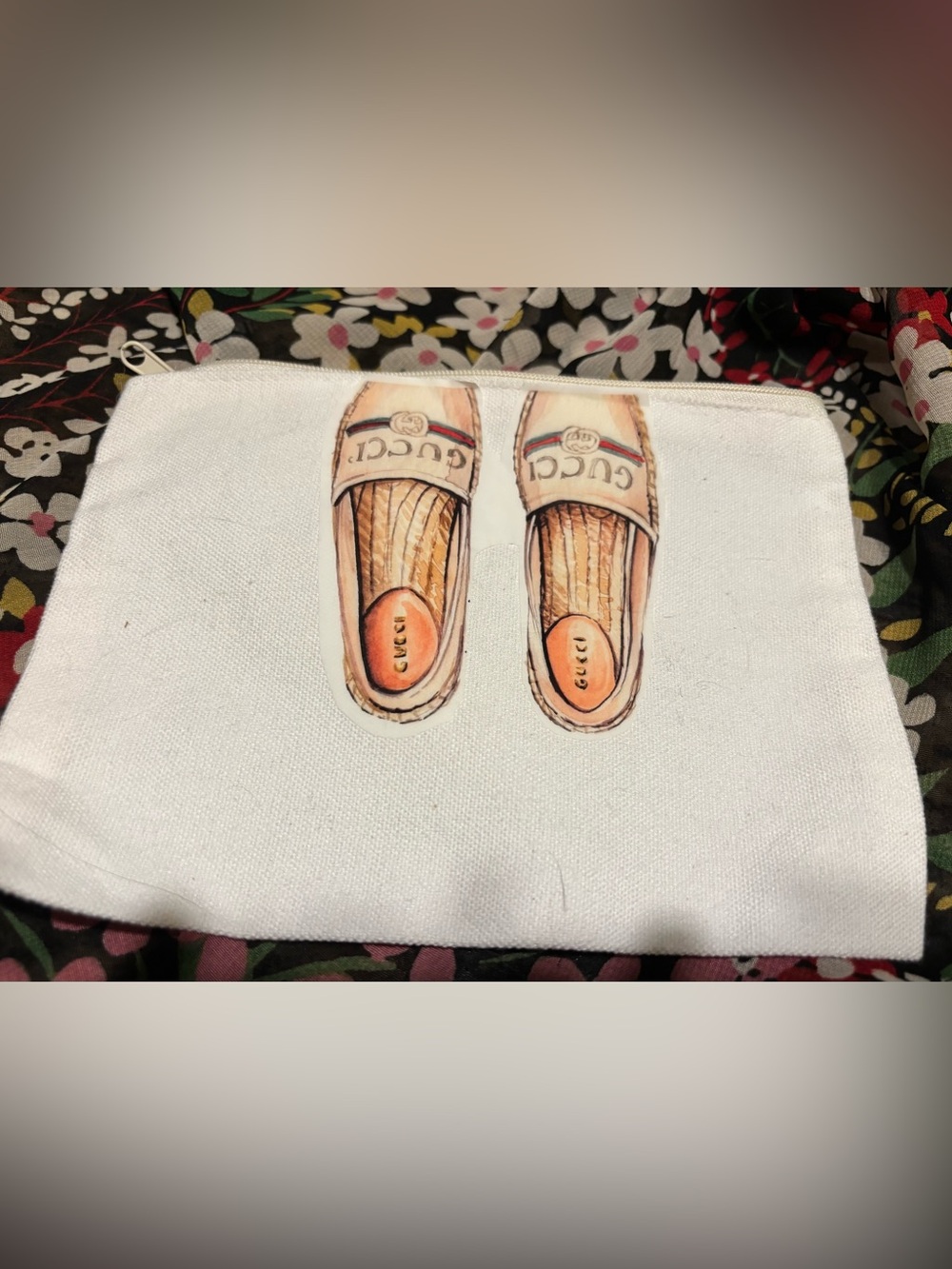 NWT Gucci Makeup Brush 4 Piece Set and canvas makeup zippered bag - Picture 3 of 10
